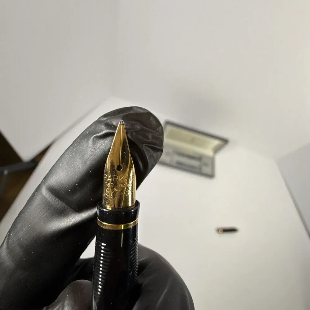 Rare Parker France IIIQ 18k 750 M - Fountain Pen - UNUSED